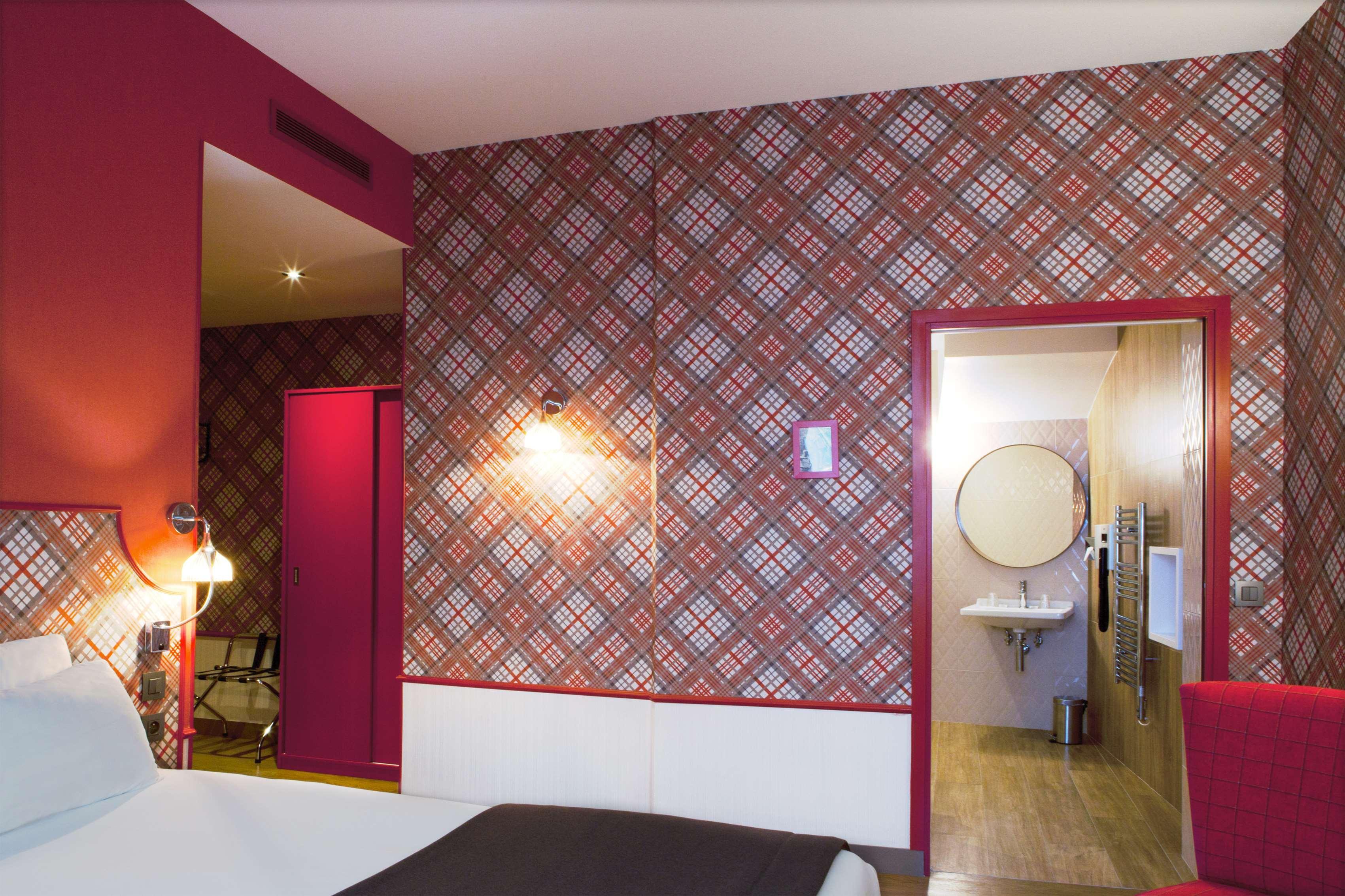 Hotel Boris V. By Happyculture Levallois-Perret Exterior photo