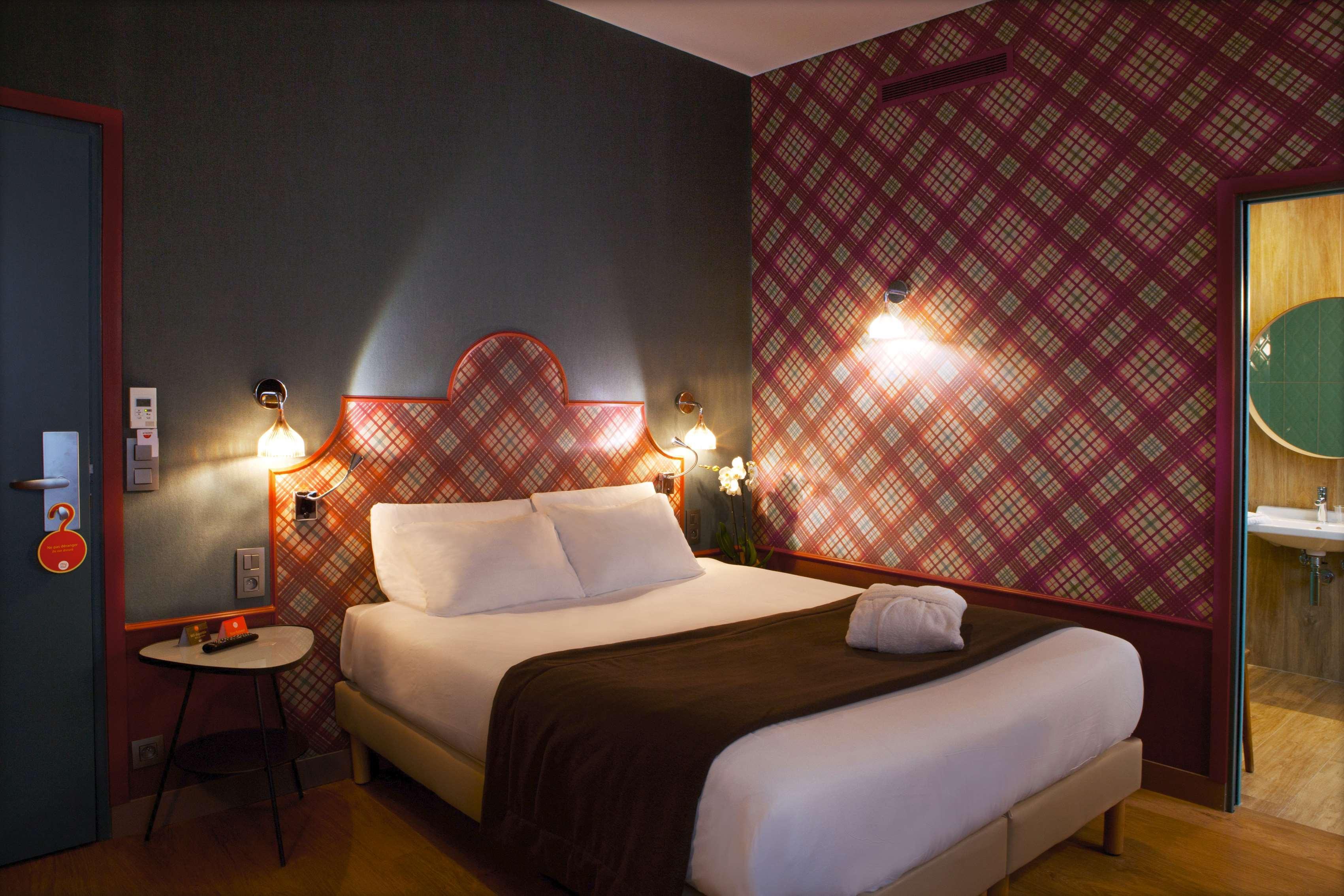 Hotel Boris V. By Happyculture Levallois-Perret Exterior photo