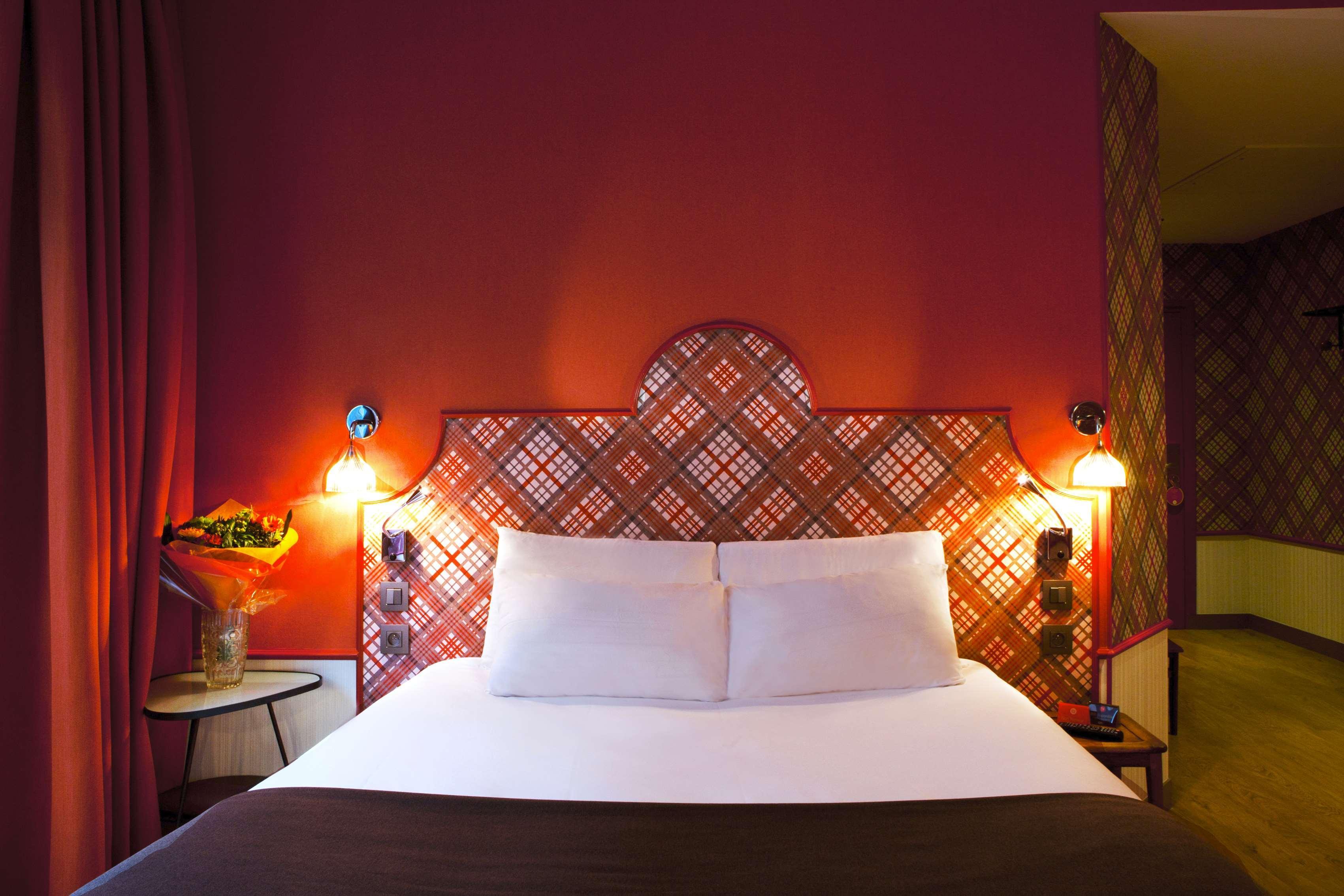 Hotel Boris V. By Happyculture Levallois-Perret Exterior photo